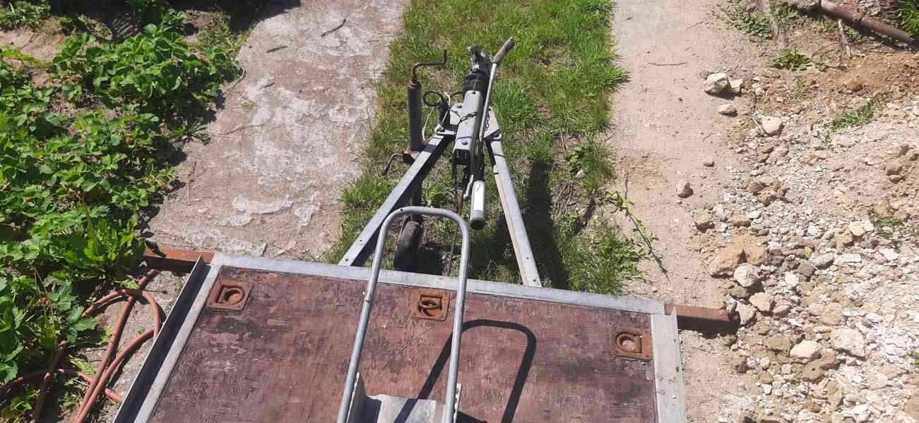 Přívěsný vozík – vhodný k opravě - foto 5