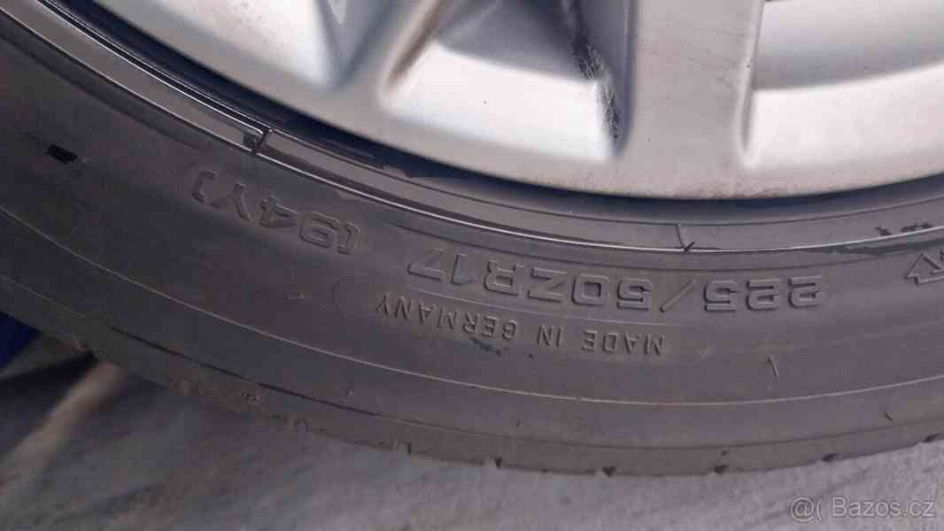 Prodám orig. alu Audi - pneu 225/50/17 - foto 9
