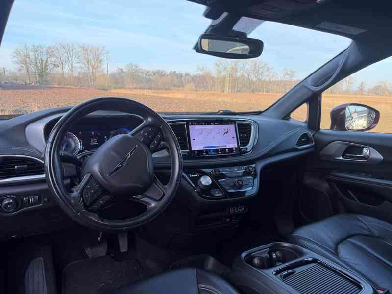 Chrysler Pacifica 3,6 4x4 AWD SType Radar 2022 - foto 13