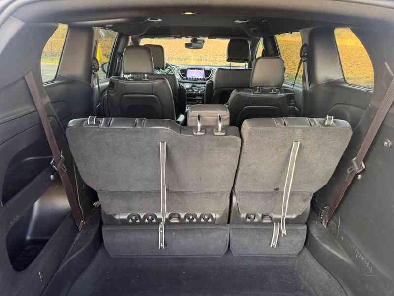 Chrysler Pacifica 3,6 4x4 AWD SType Radar 2022 - foto 7