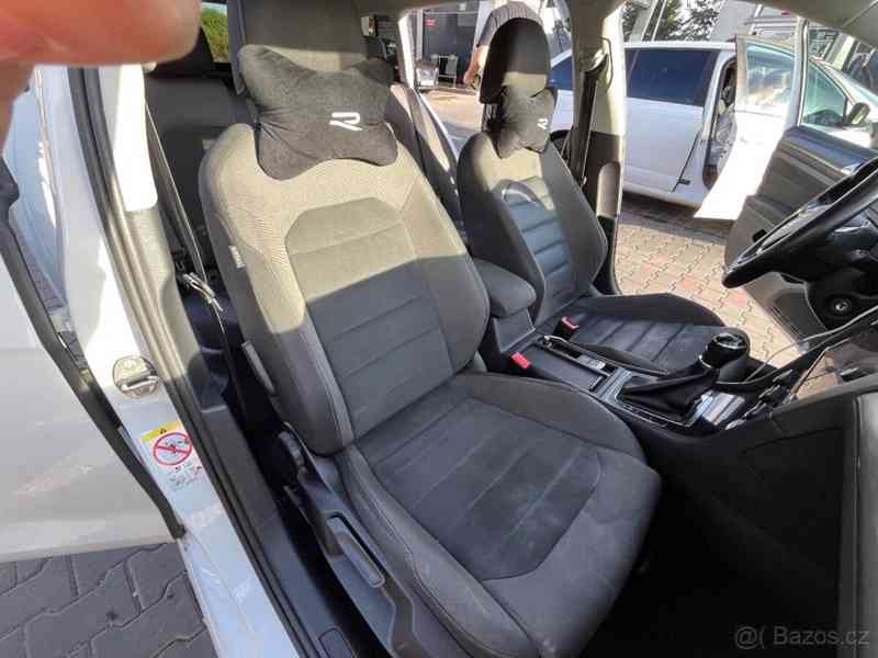 Volkswagen Golf 1,6   TDI 85 kW | 12/2017 | Full LED - foto 3