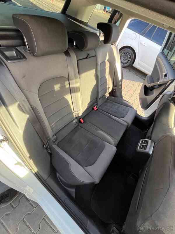 Volkswagen Golf 1,6   TDI 85 kW | 12/2017 | Full LED - foto 5