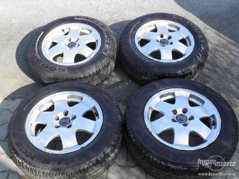 Alu kola 5X108 originál VOLVO XC 70 s pneu 215/65R16 - foto 1