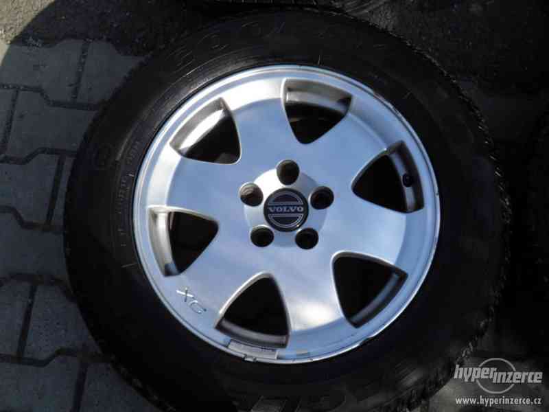 Alu kola 5X108 originál VOLVO XC 70 s pneu 215/65R16 - foto 2