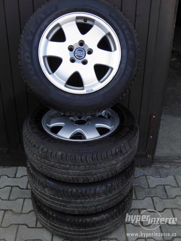 Alu kola 5X108 originál VOLVO XC 70 s pneu 215/65R16 - foto 6