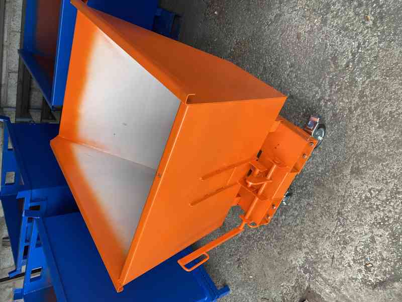 Pojemnik samoopróżniający 0,5m3, kontener - foto 3