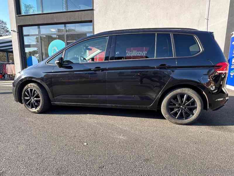 Volkswagen Touran 1,6 TDI / 81kW SCR BMT r.v. 2016 M - foto 11