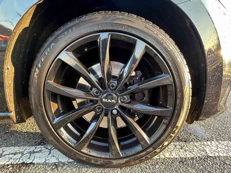 Volkswagen Touran 1,6 TDI / 81kW SCR BMT r.v. 2016 M - foto 8