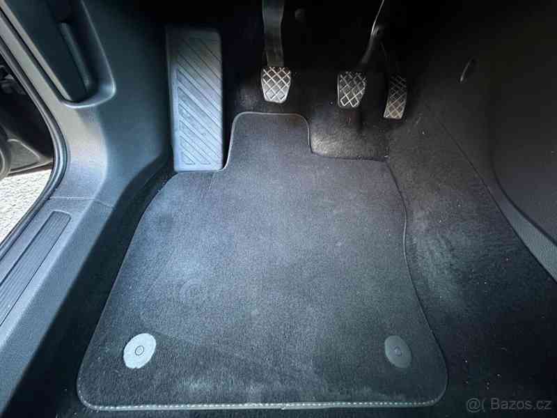 Volkswagen Touran 1,6 TDI / 81kW SCR BMT r.v. 2016 M - foto 19