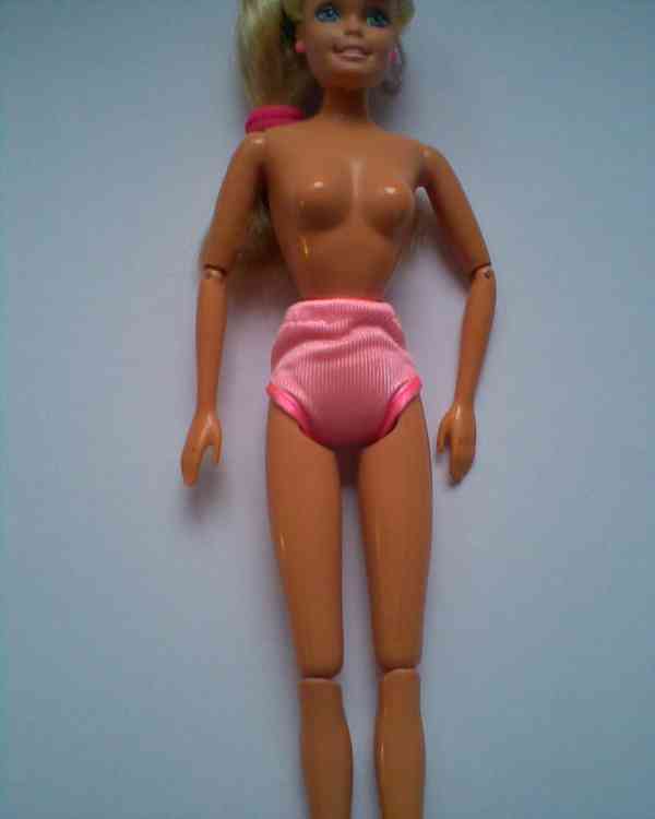 Koupím Barbie z 80 let - foto 2