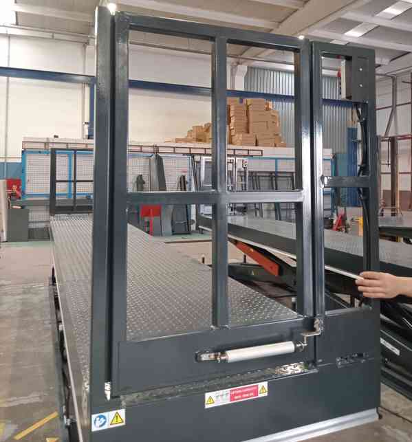 Nůžková zvedací plošina / zvedací stůl - foto 2