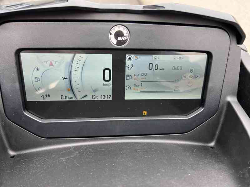 Sea-Doo GTX LTD 3-up 300hp iDF Audio - foto 7
