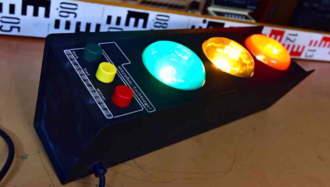 Barevná hudba - MIKROFON LICHTORGEL - RETRO Disco světla - foto 1