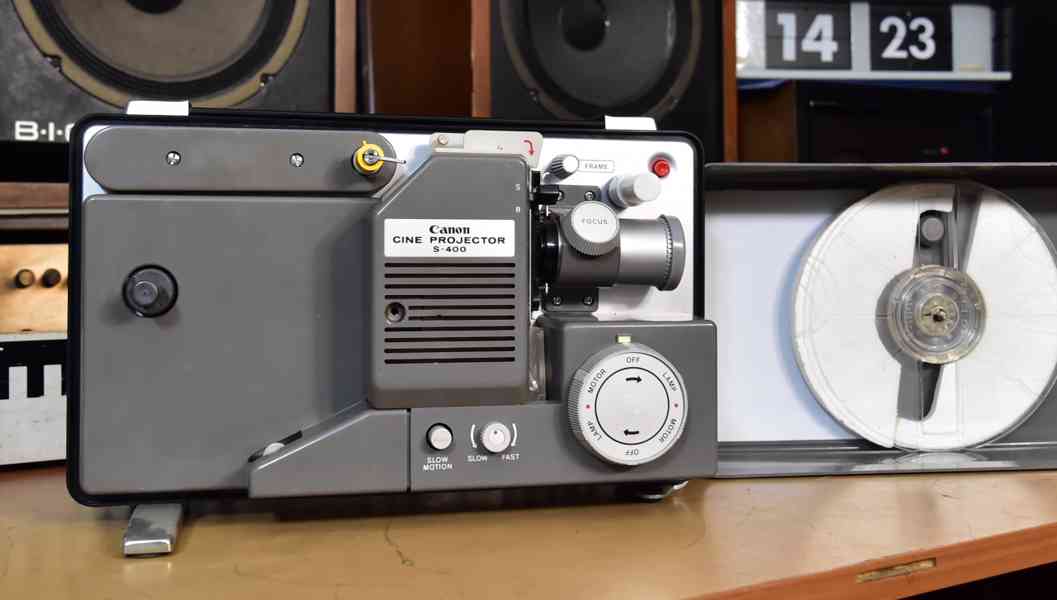 Canon CINE PROJECTOR S-400 Projektor 8mm a Super 8 - foto 1