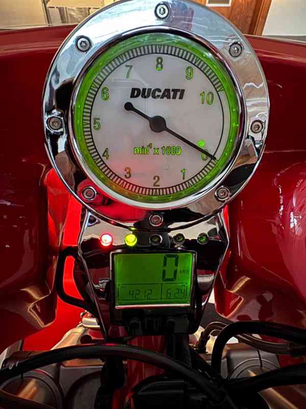 Ducati MH900e /  Evoluzione / Mike Hailwood / 1.majitel - foto 11