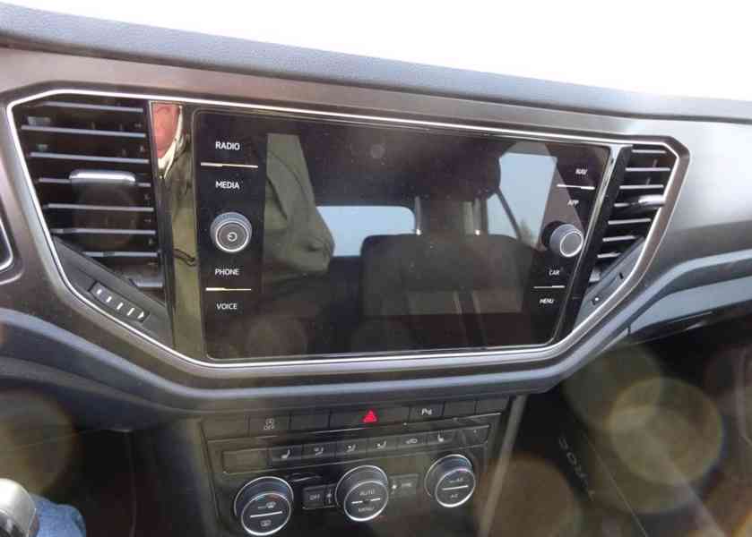 Volkswagen T-Roc 1.5 TSI r.v.2018 (110 kw) 1.Majitel ČR DPH  - foto 8