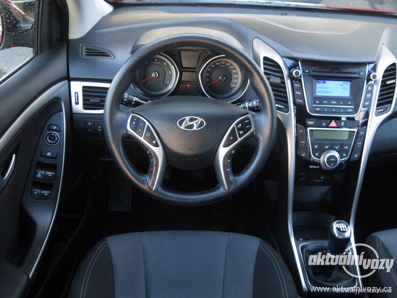 Hyundai i30 1.6, nafta, r.v. 2016 - foto 3
