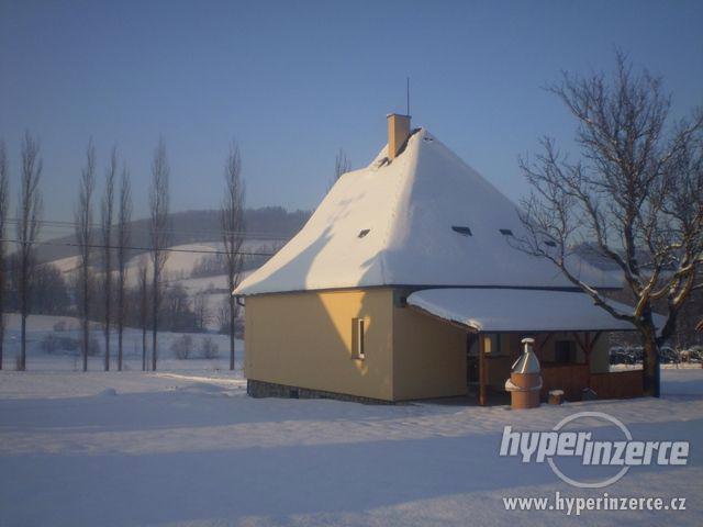 Ubytování v Beskydech na soukromé chatě Lhotka.  - foto 4