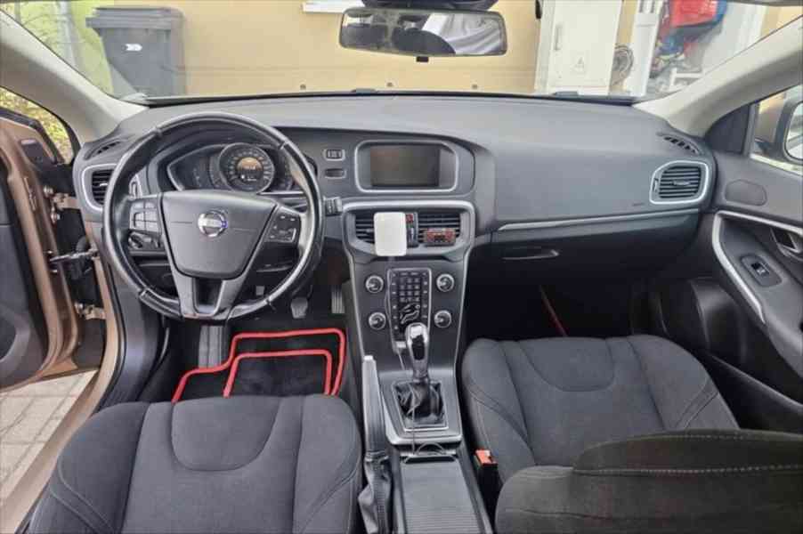 Volvo V40 1,6 - foto 5