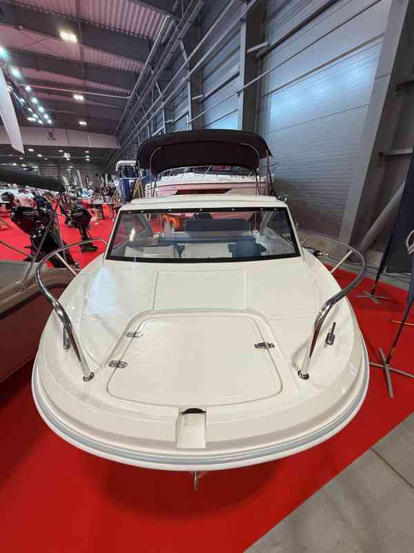 Nový motor. člun Remus 525ST + Mercury F 80 - foto 5