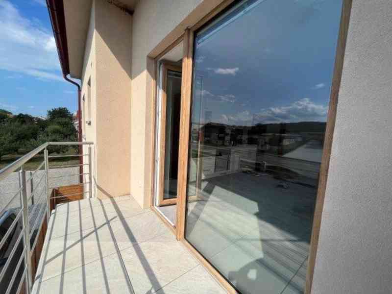 NABÍDKA PRONÁJMU NOVOSTAVBY BYTU 2+KK V OBCI JINAČOVICE - foto 3