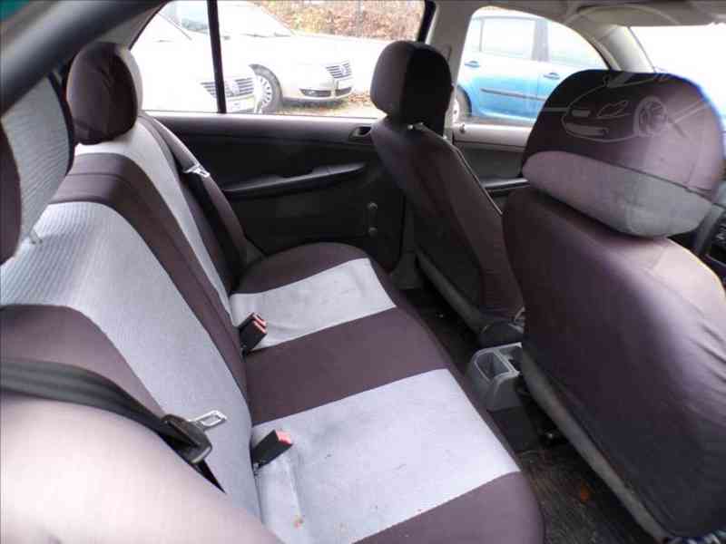 Škoda Fabia 1,2 HTP - foto 10