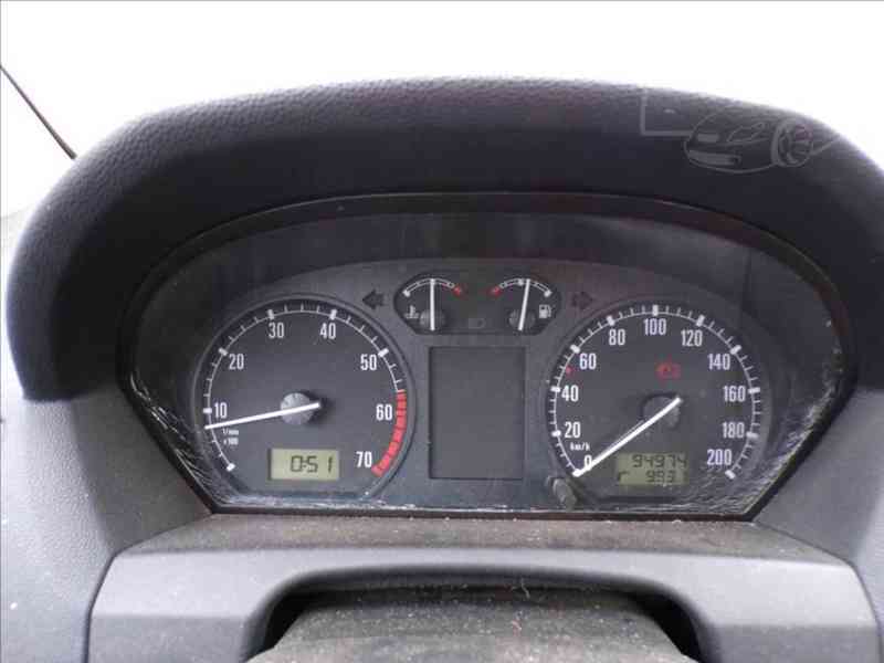 Škoda Fabia 1,2 HTP - foto 6