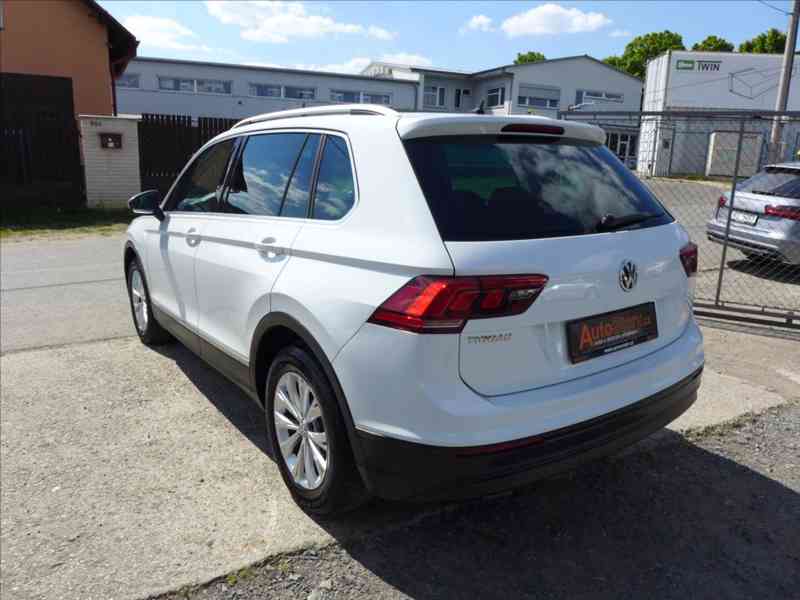 Volkswagen Tiguan 2,0 TDi 110kw HIGH LINE,1.MAJ - foto 4