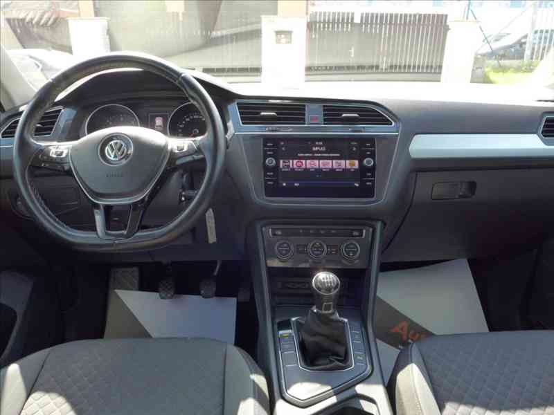 Volkswagen Tiguan 2,0 TDi 110kw HIGH LINE,1.MAJ - foto 7