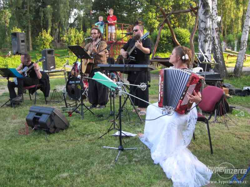 MUSIC FOR FUN!-LOS PELOTUDOS-španělsko/česko/ruská formace - foto 2