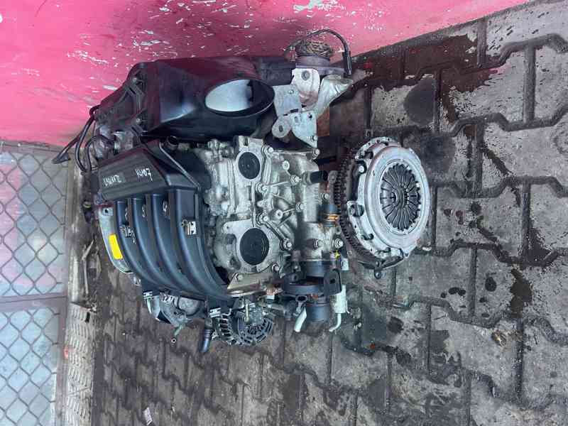 Motor 1,6 16V 79KW K4M D7 Laguna II kompletní - foto 3
