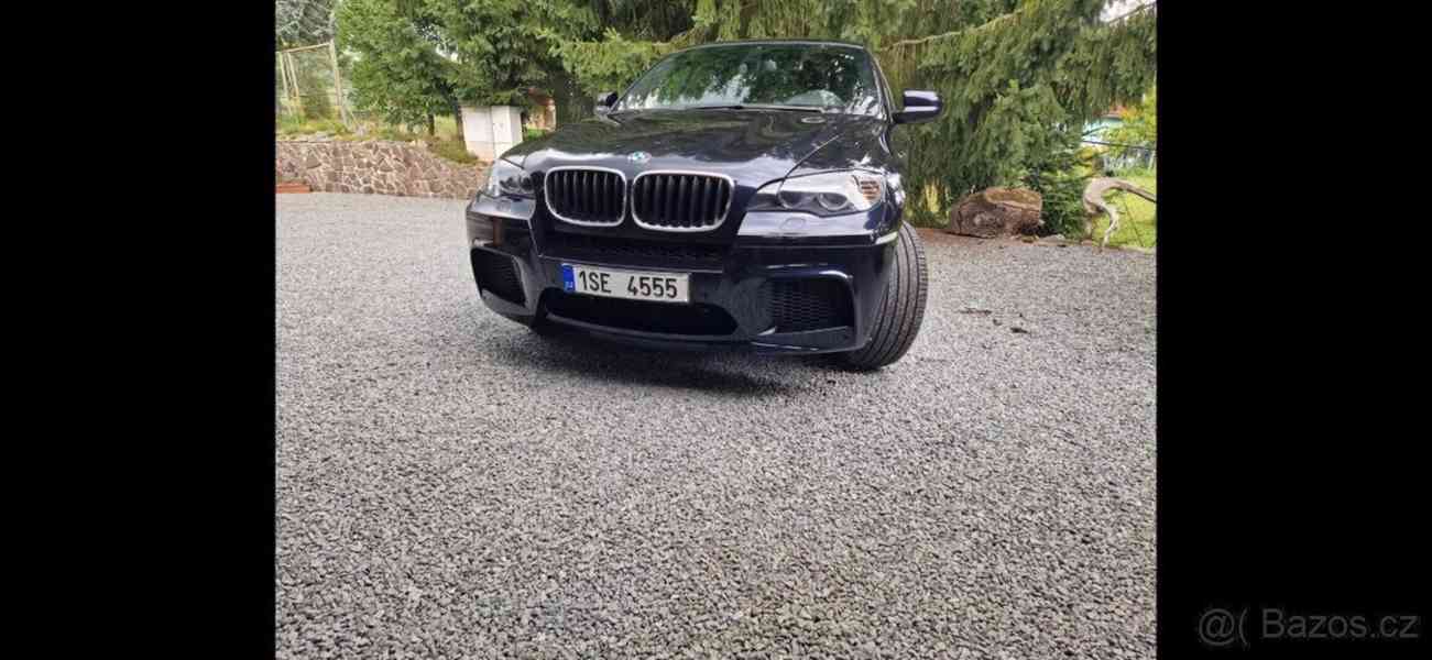 BMW X6 4,4   M, 555 koní - foto 2