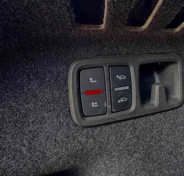 Audi Q8 3,0   50 TDI Quattro S-line + Genovo - foto 4
