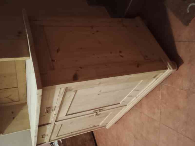 stará kredenc originál - foto 3