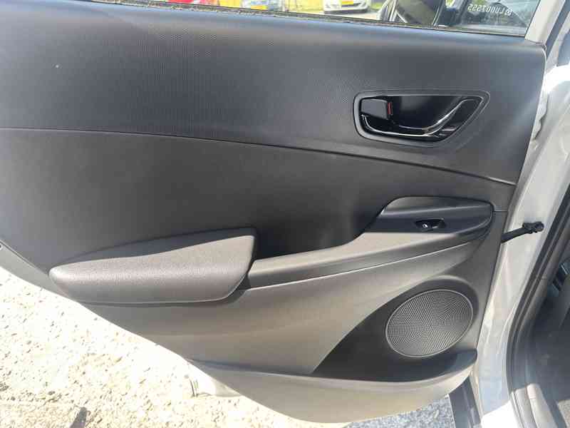 Hyundai Kona 1.6 GDi Hybrid/104KW/NAVI/1.MAJ - foto 14