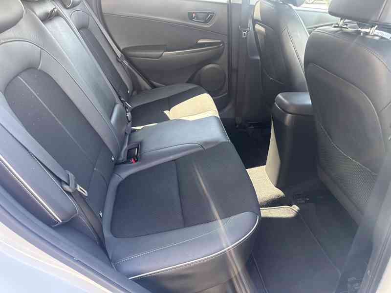 Hyundai Kona 1.6 GDi Hybrid/104KW/NAVI/1.MAJ - foto 16