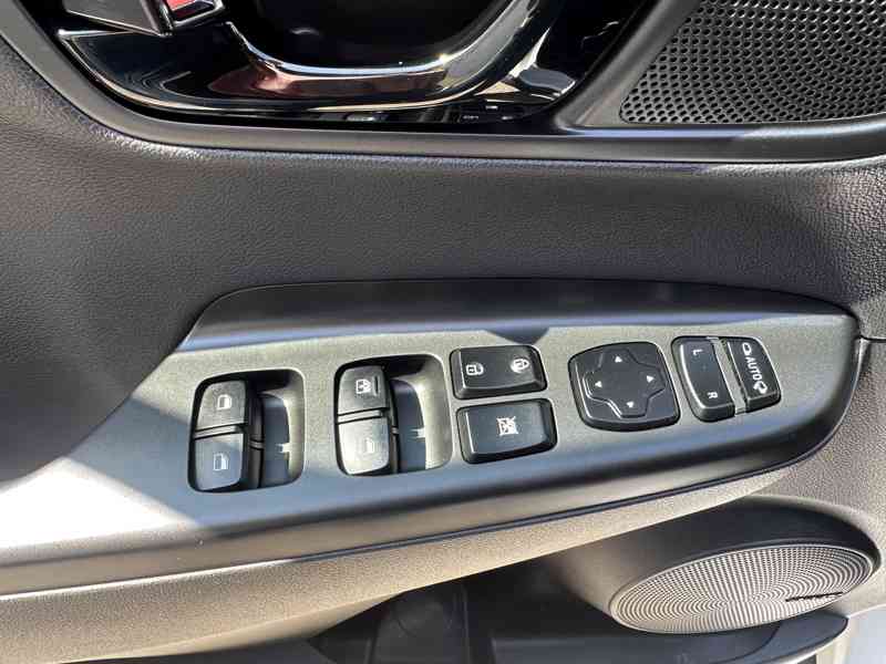 Hyundai Kona 1.6 GDi Hybrid/104KW/NAVI/1.MAJ - foto 12