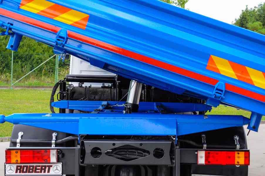 MERCEDES ATEGO 1523 TŘÍSTRANNÝ SKLÁPĚČ + HYDRAULICKÁ RUKA - foto 89
