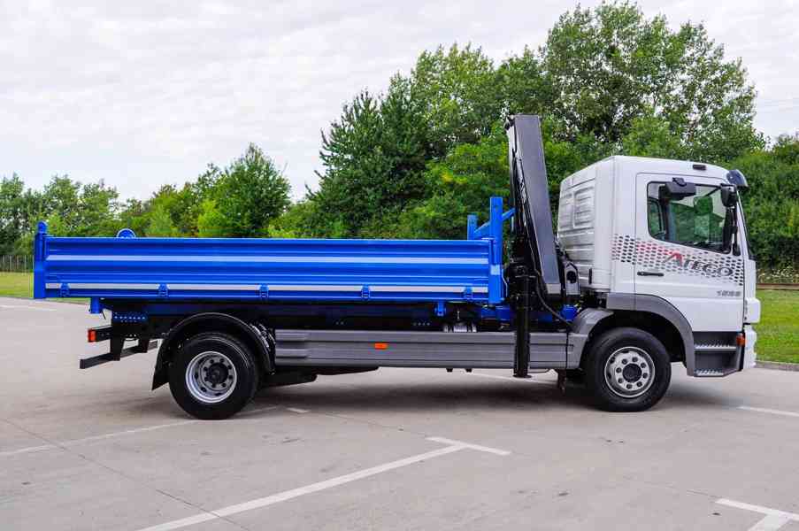 MERCEDES ATEGO 1523 TŘÍSTRANNÝ SKLÁPĚČ + HYDRAULICKÁ RUKA - foto 7