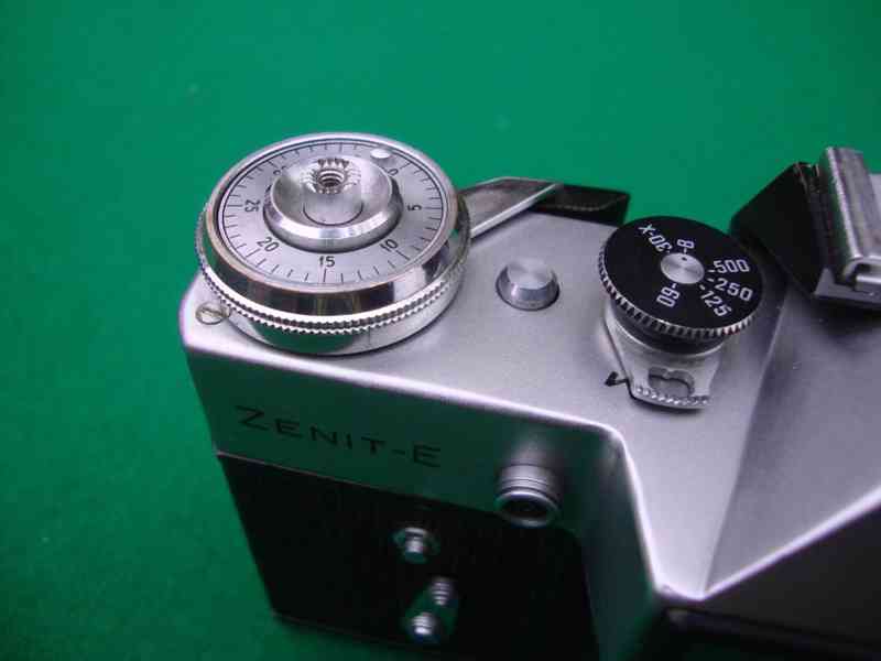 Foto fotoaparát Zenit-E na opravu či náhradní díly USSR - foto 8