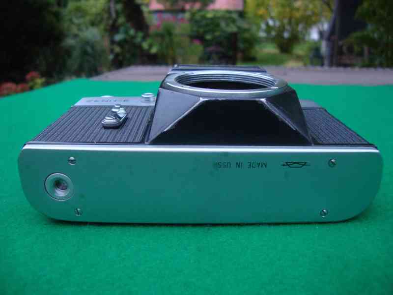 Foto fotoaparát Zenit-E na opravu či náhradní díly USSR - foto 5