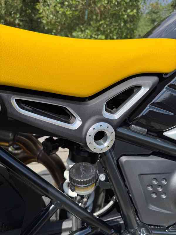 BMW R nineT Urban G/S 40 Years Edition - foto 6