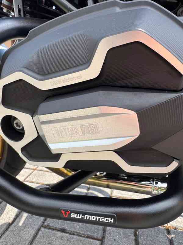 BMW R nineT Urban G/S 40 Years Edition - foto 14