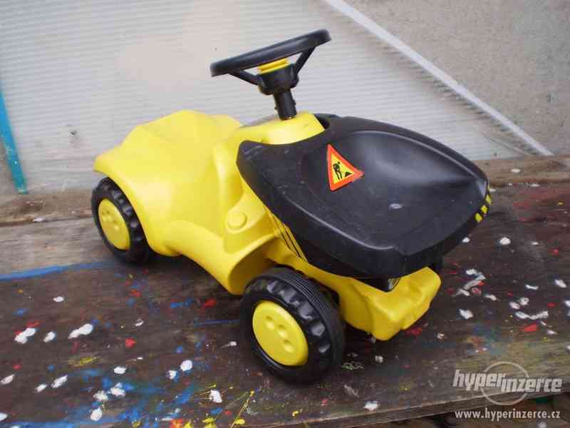ROLLY TOYS-odstrkovadlo Dumper traktor žlutý - foto 1