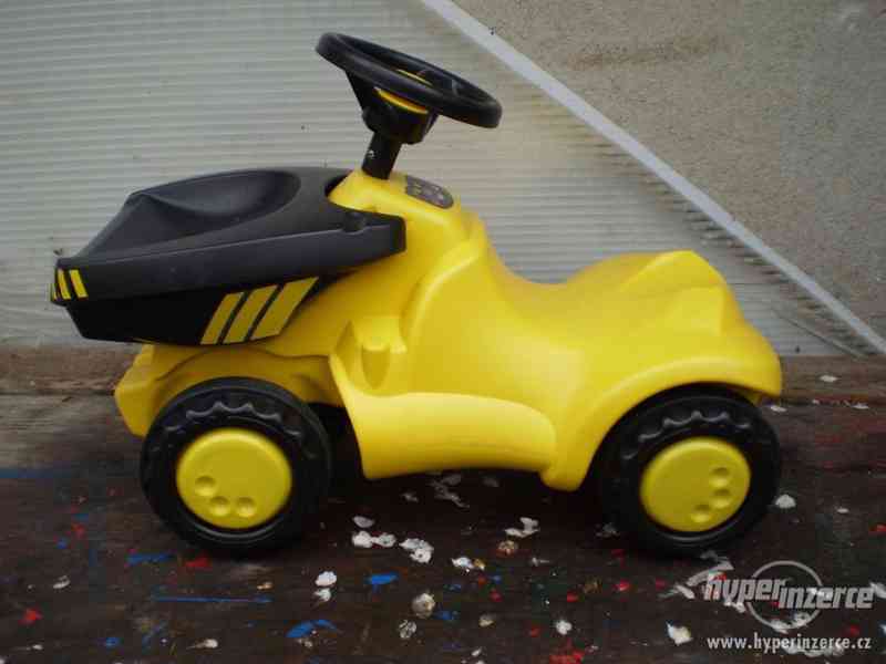 ROLLY TOYS-odstrkovadlo Dumper traktor žlutý - foto 2