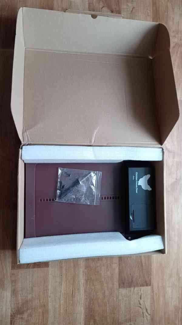 Automatická dvířka pro slepice  - foto 5