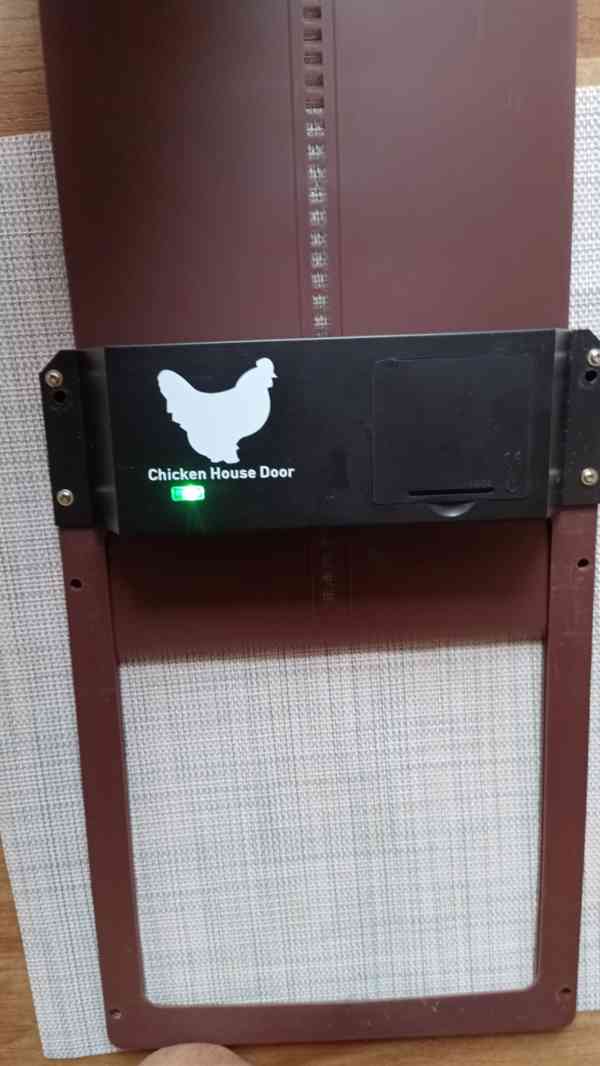 Automatická dvířka pro slepice  - foto 2
