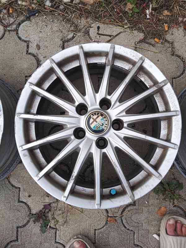 Prodám ALU disky na Alfa Romeo 159 R16 - foto 2