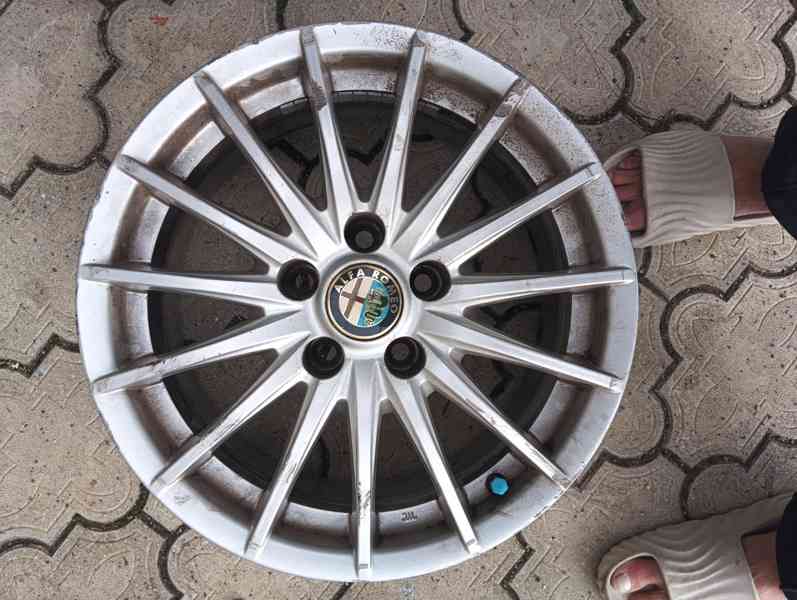 Prodám ALU disky na Alfa Romeo 159 R16 - foto 4