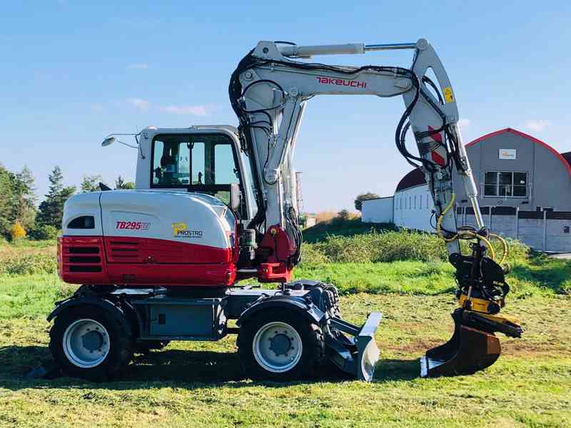 Kolové rypadlo Takeuchi TB295W (Možnost leasingu) - foto 4